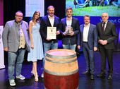 Das Weingut Gries GbR, Inh. Gerhard, Waltraud & Thomas Gries, erhält den Ehrenpreis.