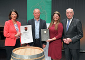 Staatsehrenpreis des Landes Rheinland-Pfalz für das Weingut Kastanienhof Knut Fader.