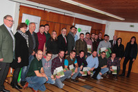 Die stolzen Forstwirtschaftsmeister posierten zum Abschlussfoto im Forstbildungszentrum Hachenburg