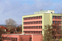 Auf dem Bild sieht man das Gebäude der Landwirtschaftskammer Rheinland-Pfalz in Bad Kreuznach
