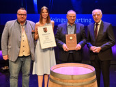 Das Weingut Darting, Bad Dürkheim, erhält den Großen Staatsehrenpreis.
