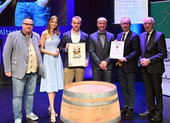 Das Weingut Willi Altschuh, Landau in der Pfalz, erhält den Ehrenpreis.