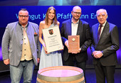 Das Weingut Karl Pfaffmann Erben, Walsheim, erhält den Großen Staatsehrenpreis.