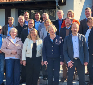 Gruppenfoto vor Dienststelle in Neustadt/Weinstraße