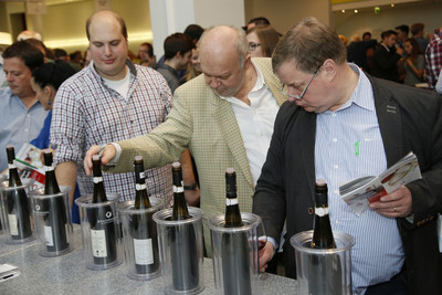 Weinforum 2016 - Besucher am Selectionsstand